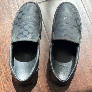 Gucci Black vinyl mens slip on sneaker